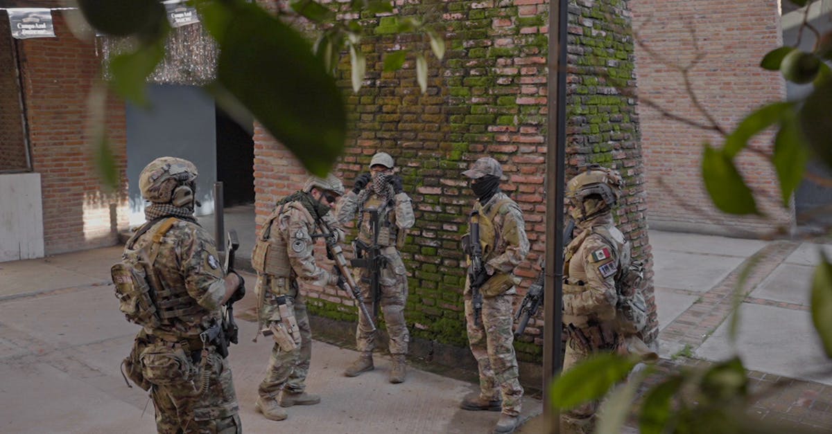 绑卡微信号买卖：详情下载教程趣推app